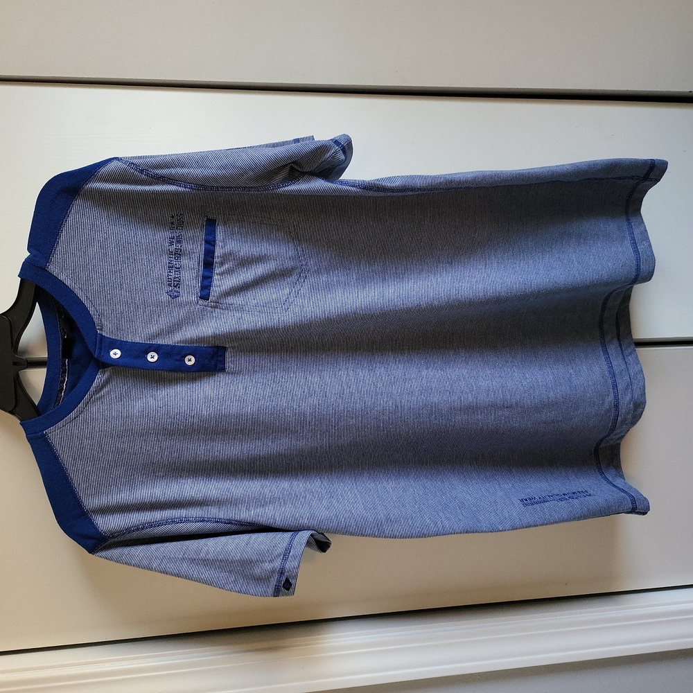 Men's shirt sleeve shirt